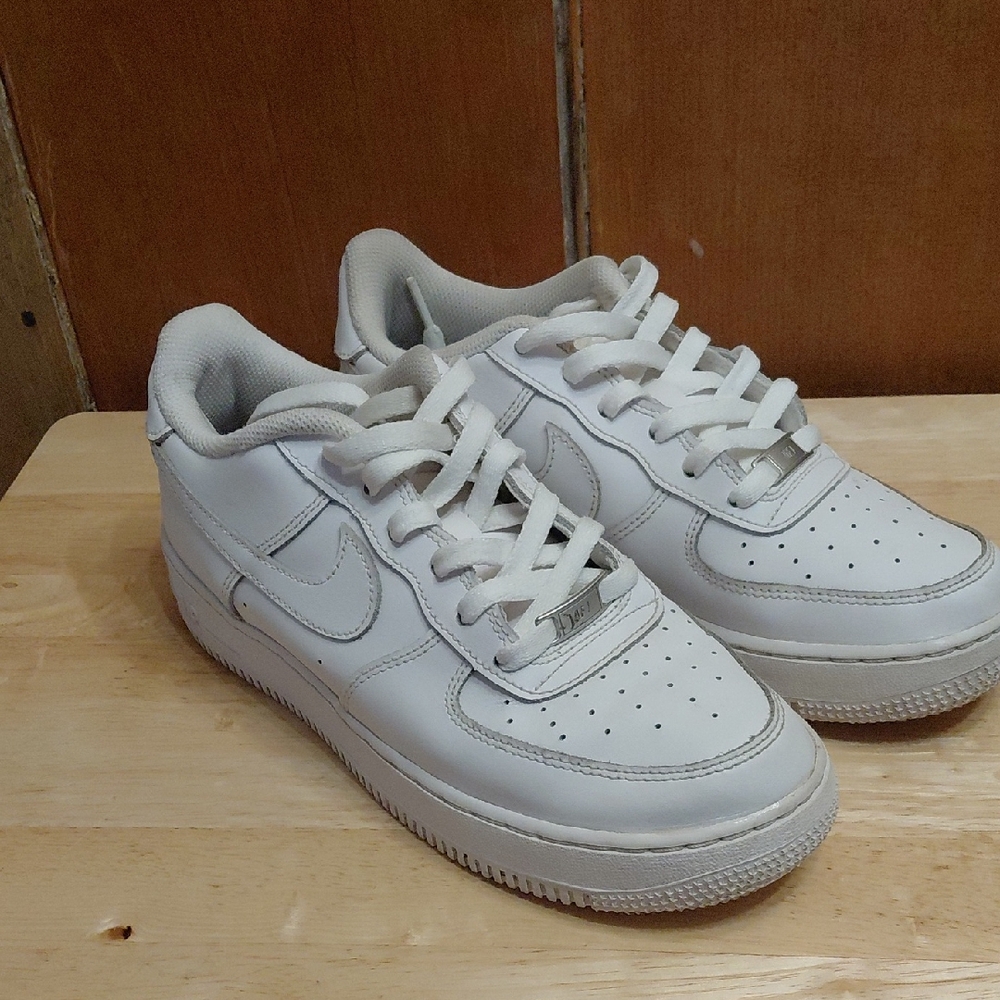 Nike Air Force 1 Size 7 Youth Or 8.5 Womans